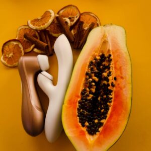 viajar con juguetes eroticos 300x300 - Consejos para viajar con juguetes eróticos