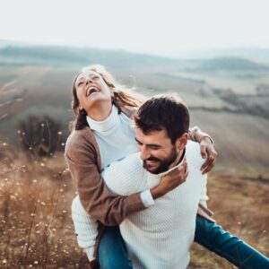 Como son las relaciones de pareja en la edad adulta actualmente 300x300 - ¿Cómo son las relaciones de pareja en la edad adulta actualmente?