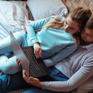 Amor y tecnologia 300x300 - Amor y tecnología: Cómo las apps están cambiando las dinámicas de las citas