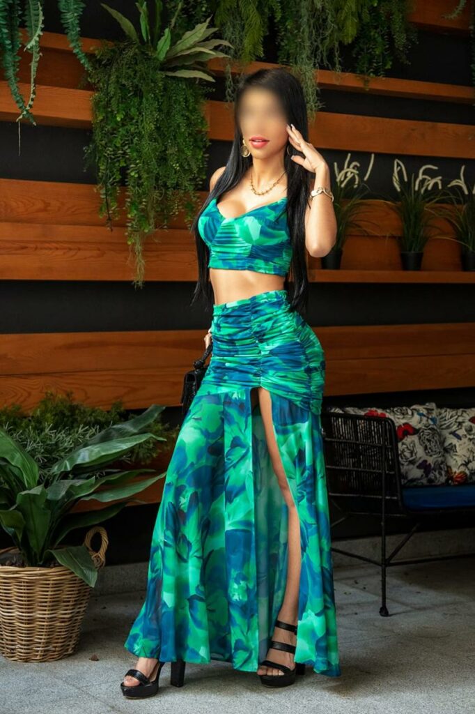 Naira-escort-de-lujo-en-Madri-2